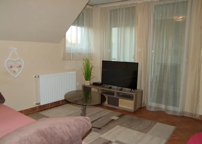 Greta Apartman